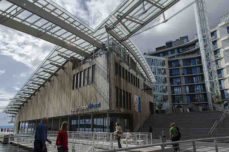 Noruega - Oslo 110 - museo de Arte Moderno Astrup Fearnley.jpg